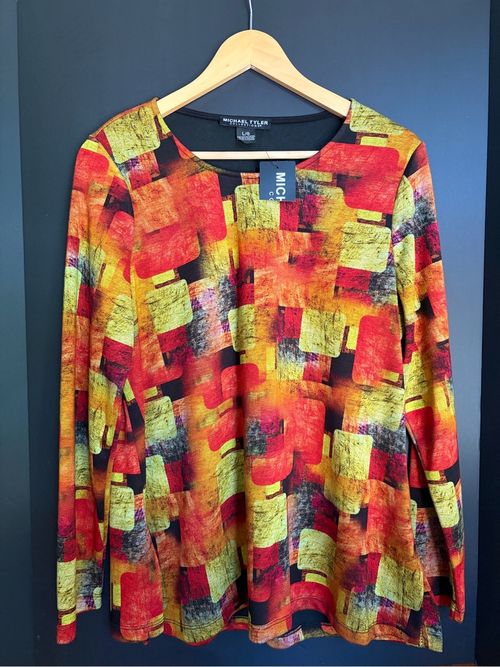 Michael Tyler Collections NWT Long Sleeve Artsy Abstract Top Red Orange Sz L/G